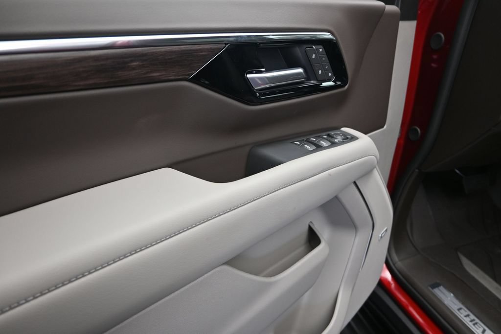 New 2026 Chevrolet Suburban LT w/ Comfort Package RWD image 11