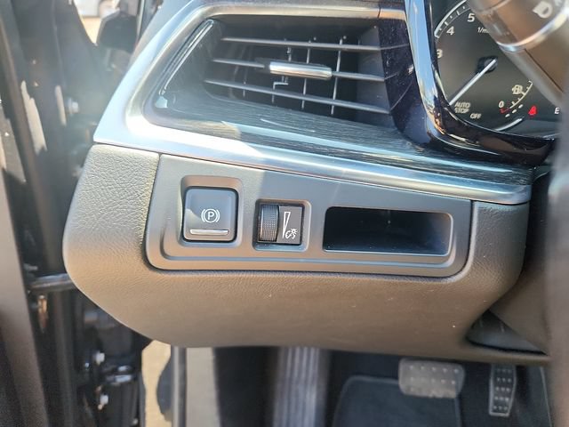 Certified 2022 Cadillac XT5 Premium Luxury AWD/4WD image 25