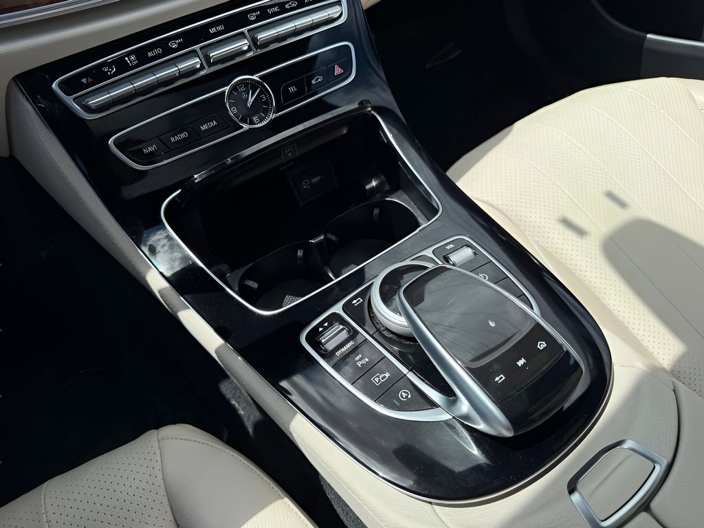 Used 2017 Mercedes-Benz E 300 4MATIC image 32