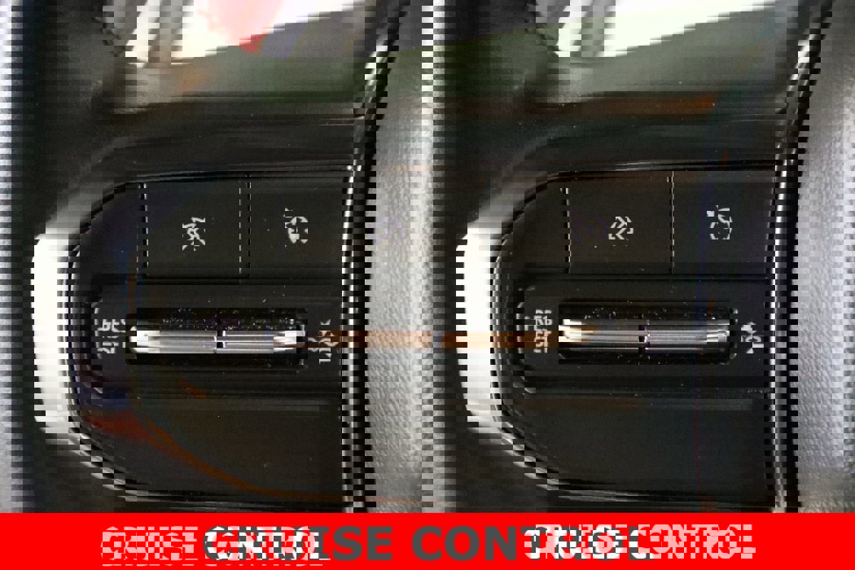 Used 2023 GMC Canyon AT4X image 13