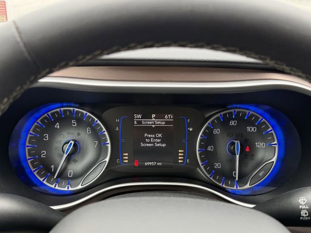 Used 2023 Chrysler Voyager LX image 11