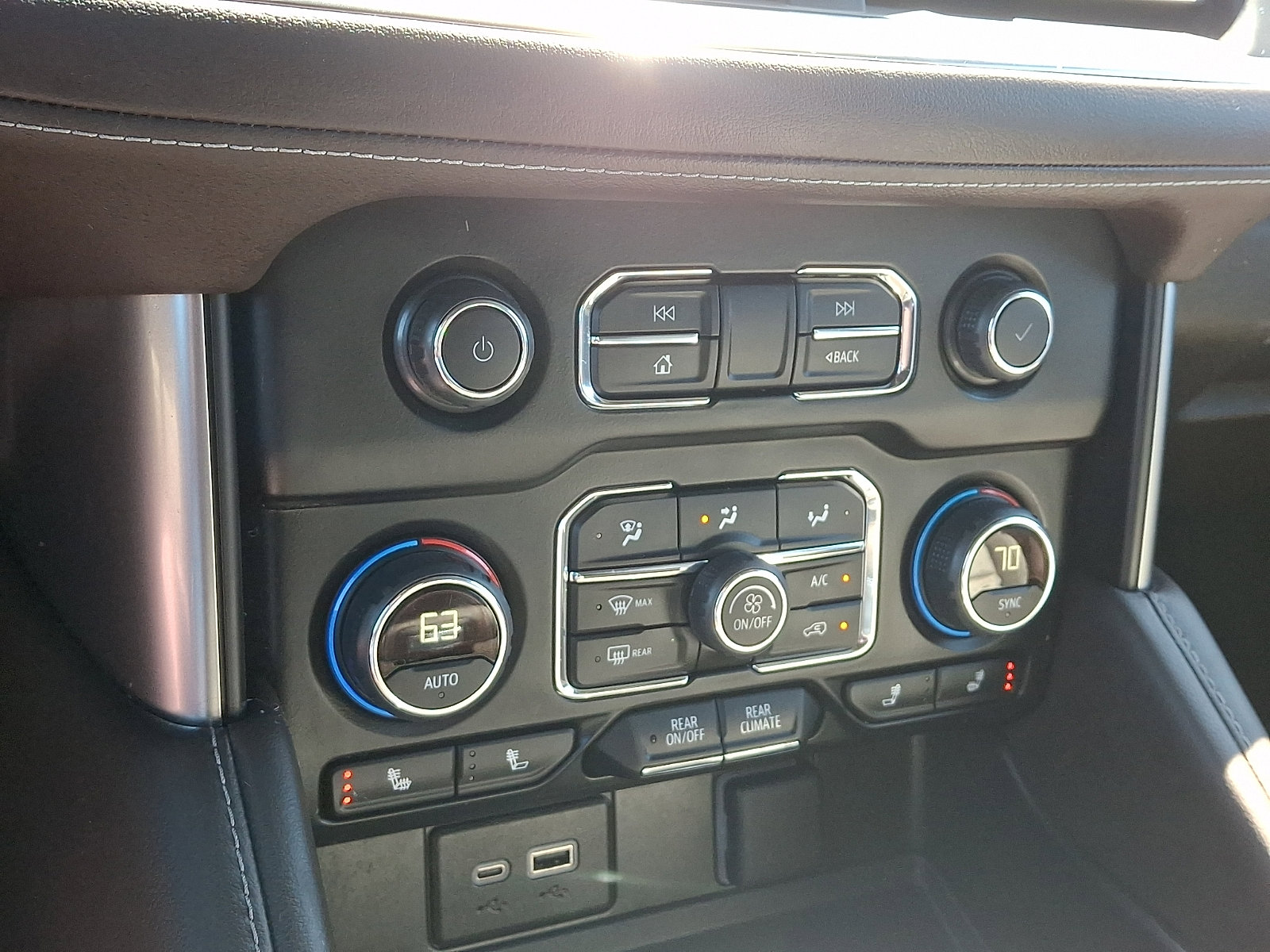 Used 2024 Chevrolet Tahoe LT image 16