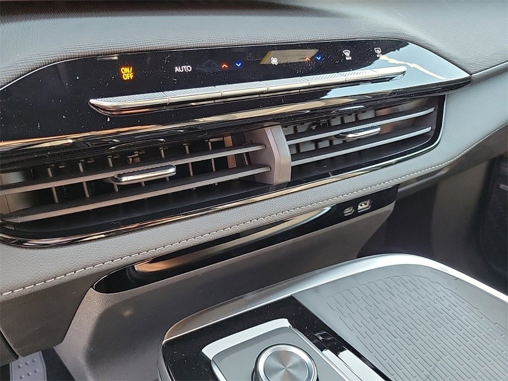 New 2025 Buick Enclave Preferred w/ Power Package image 28