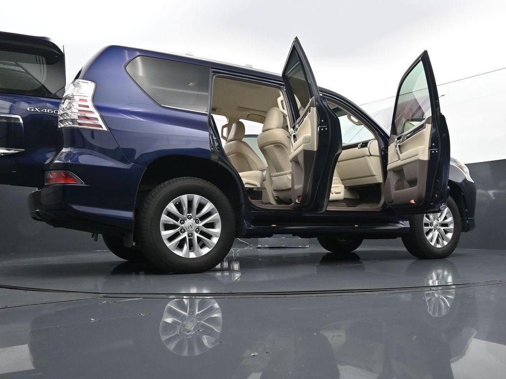 Used 2017 Lexus GX 460 AWD/4WD image 29