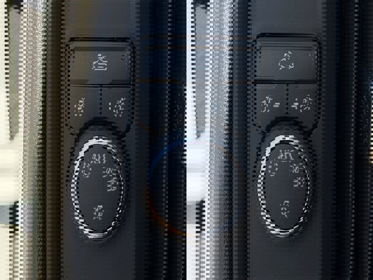 New 2026 Chevrolet Silverado 1500 W/T w/ Trailering Package image 18