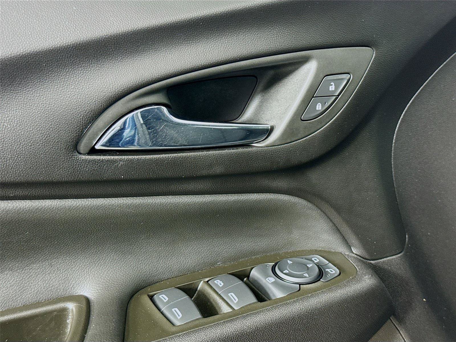 Used 2024 Chevrolet Equinox LT AWD/4WD image 18