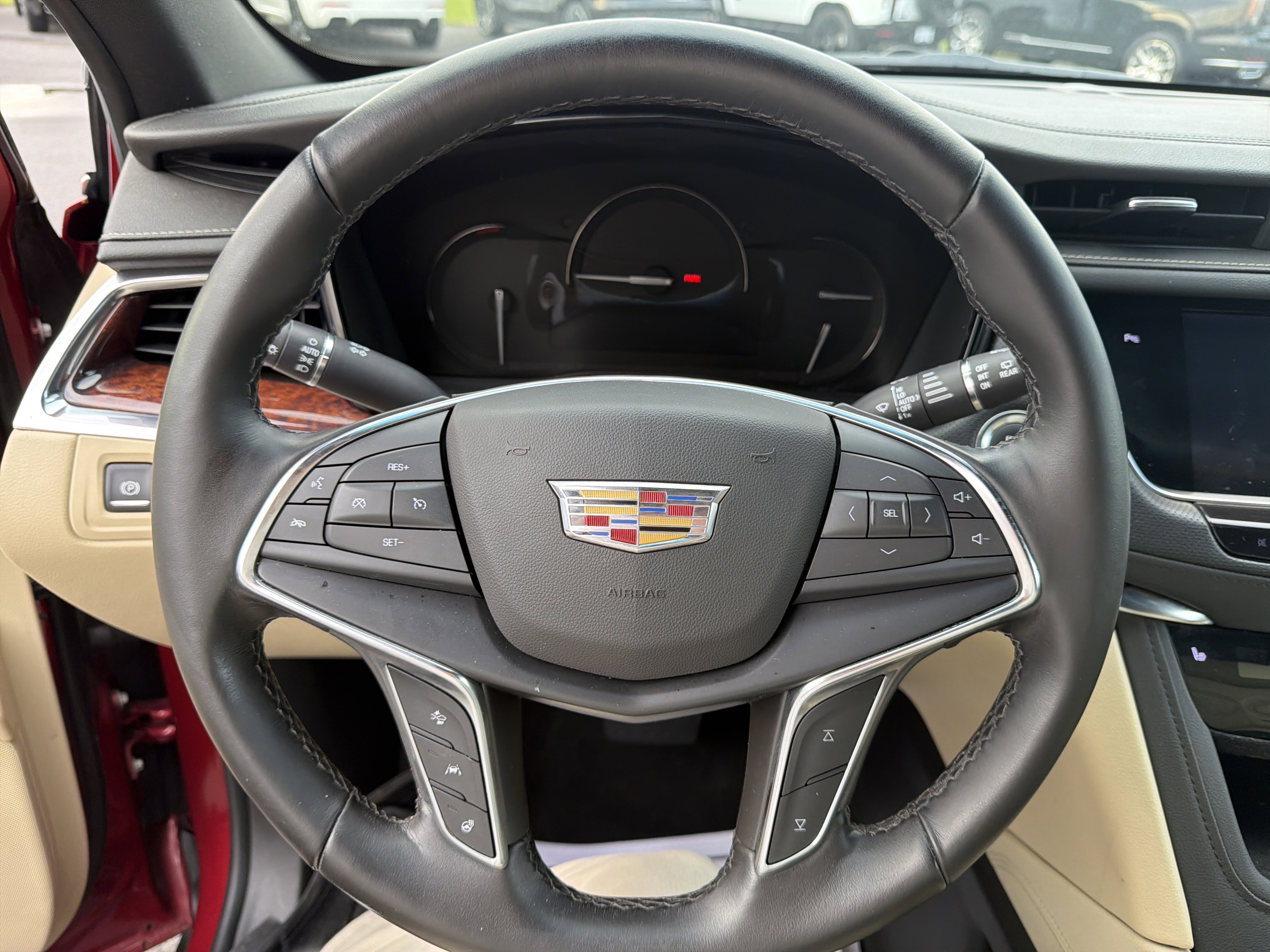 Used 2019 Cadillac XT5 Luxury image 12