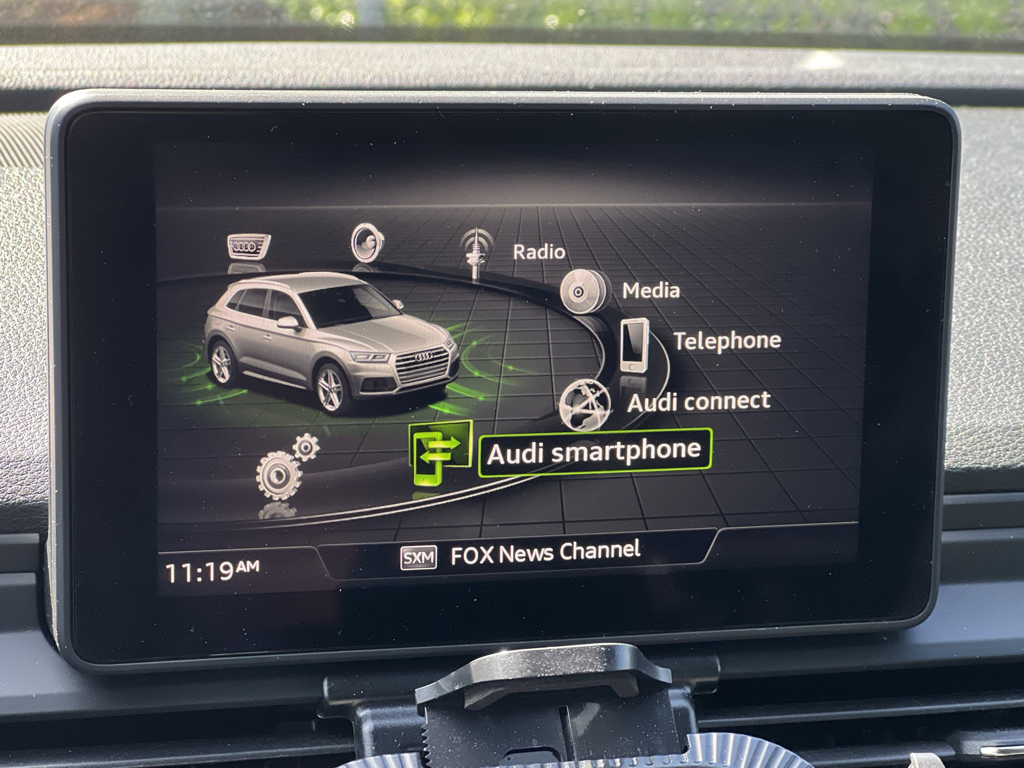 Used 2020 Audi Q5 2.0T Premium w/ Titanium Sport Package AWD/4WD image 25