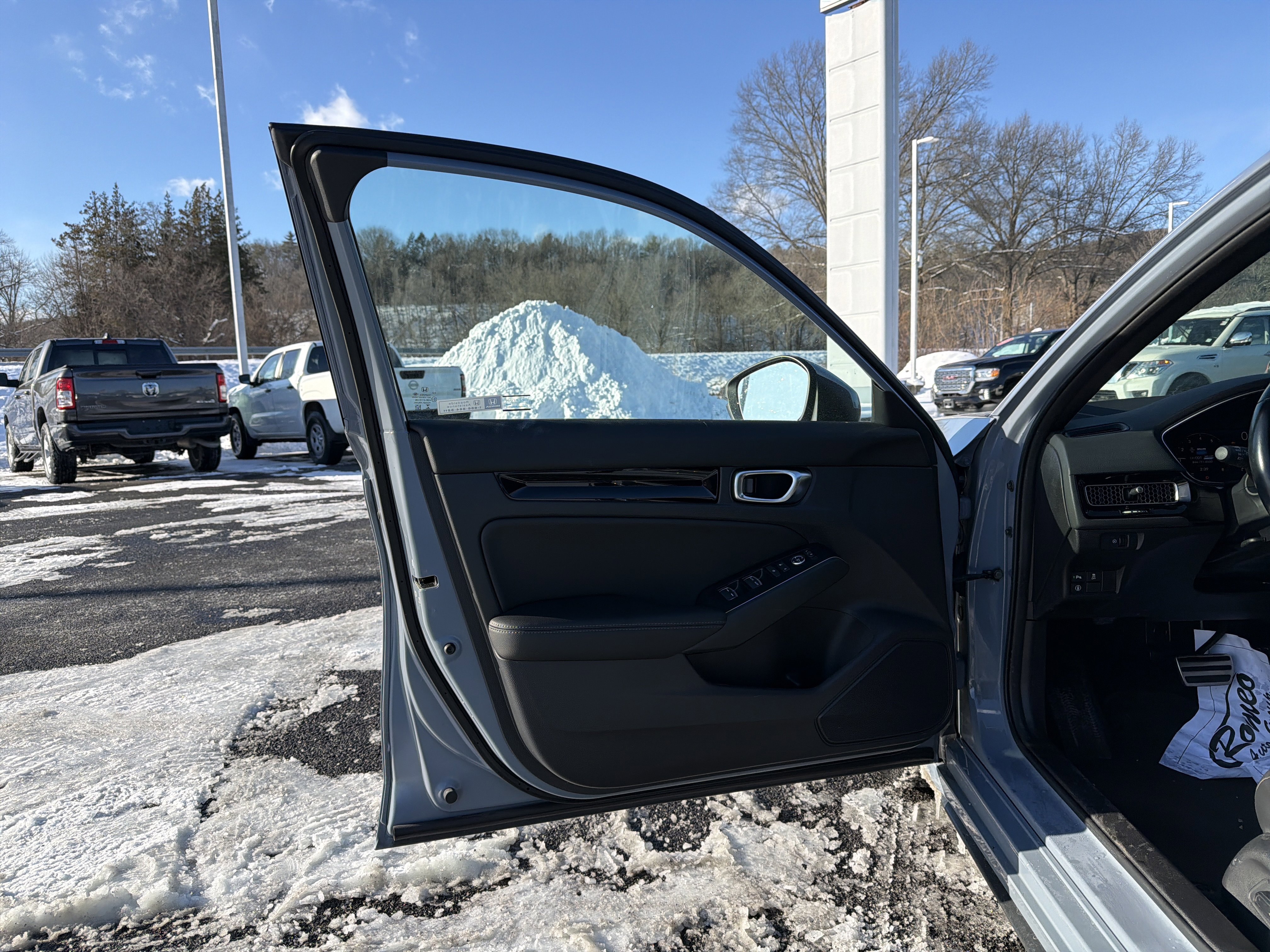 Used 2022 Honda Civic Sport Touring image 9