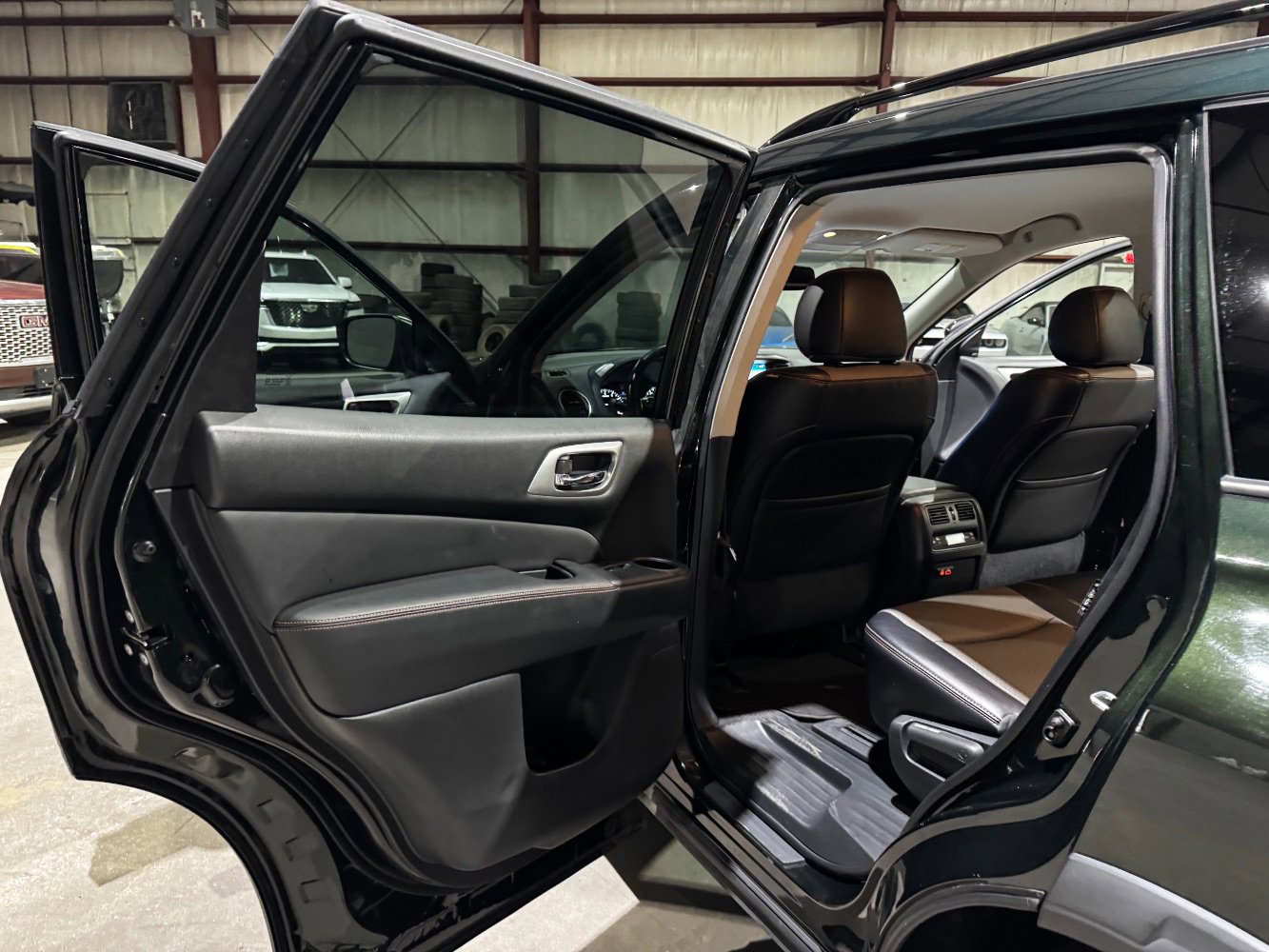 Used 2020 Nissan Pathfinder SV w/ Rock Creek Edition image 15