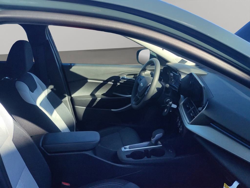 New 2026 Chevrolet Trax LS w/ LS Convenience Package image 18