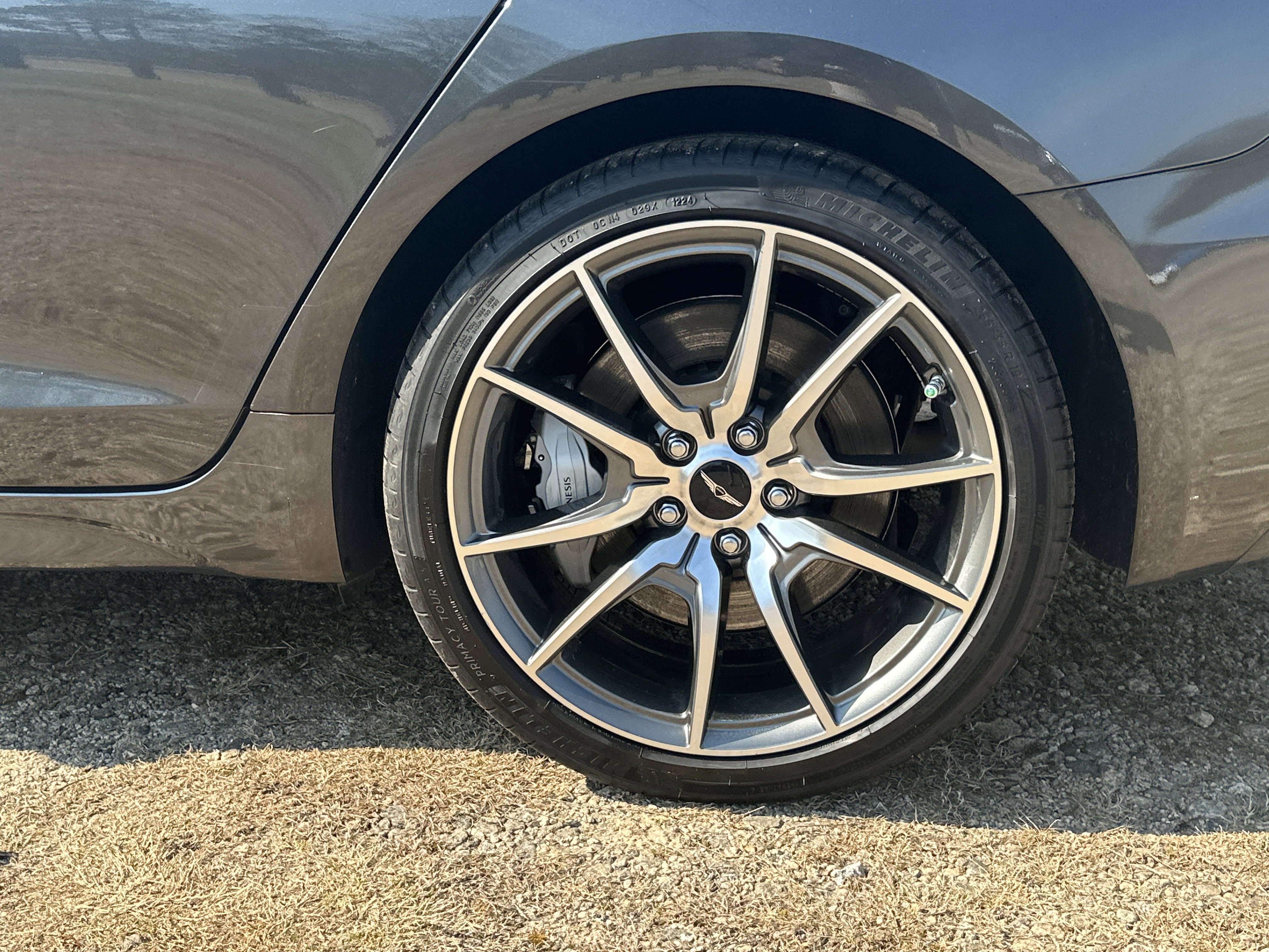 Used 2025 Genesis G70 2.5T image 19
