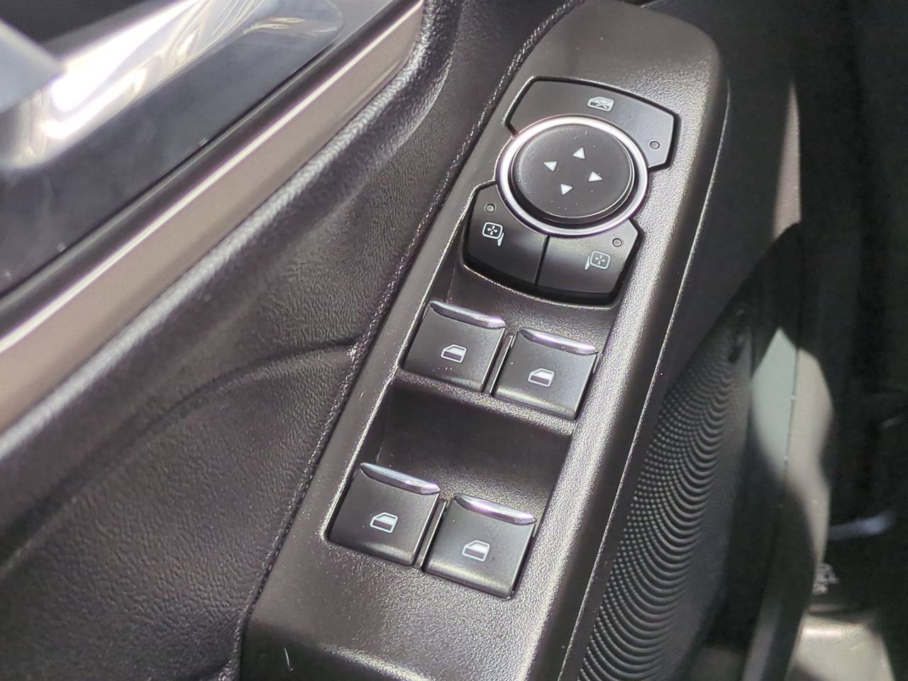 Certified 2021 Ford Escape SE w/ SE Sport Appearance Package FWD image 21