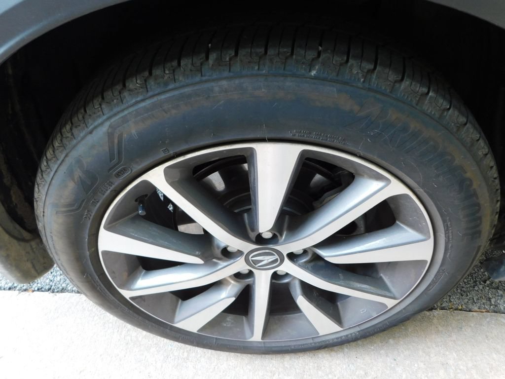 Certified 2025 Acura MDX w/ Technology Package FWD image 8