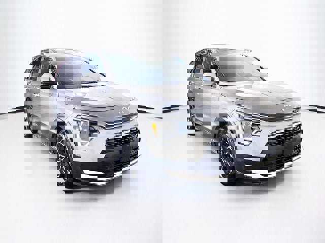 Used 2024 Kia Niro LX image 22