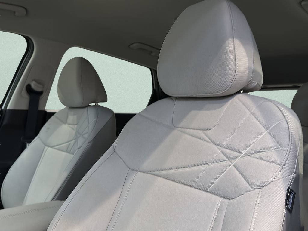 New 2026 Hyundai Tucson SE image 19