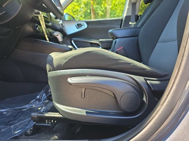 Used 2022 Kia Soul LX w/ Technology Package FWD image 33