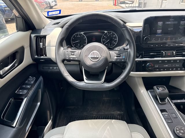 Certified 2025 Nissan Pathfinder SL w/ Cargo Package AWD/4WD image 13