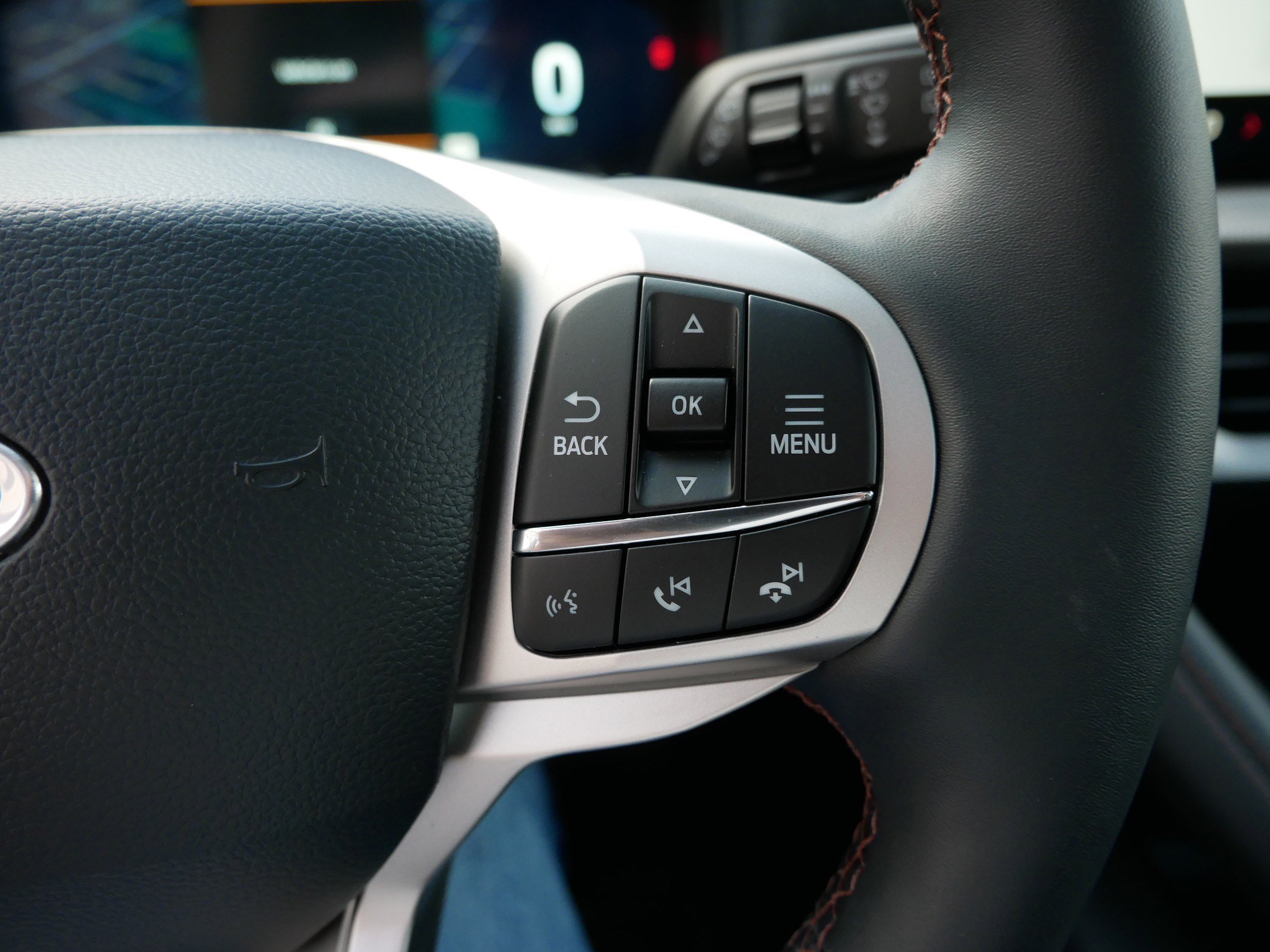 Used 2026 Ford Explorer Active w/ Active Comfort Package AWD/4WD image 29