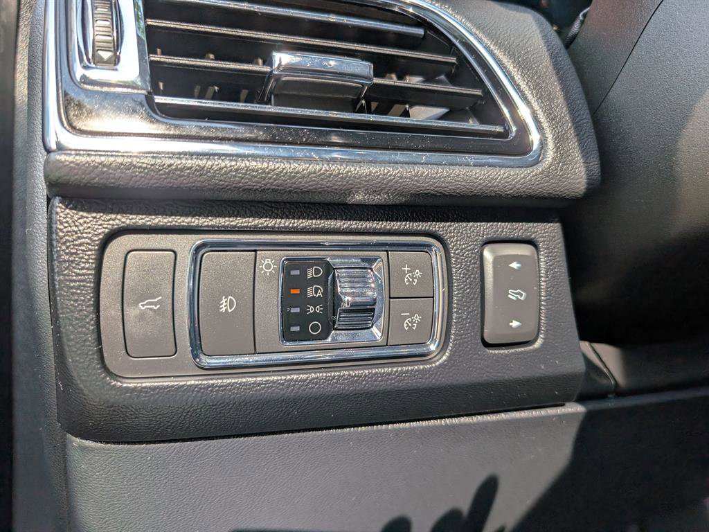 Used 2022 Lincoln Navigator Reserve image 35