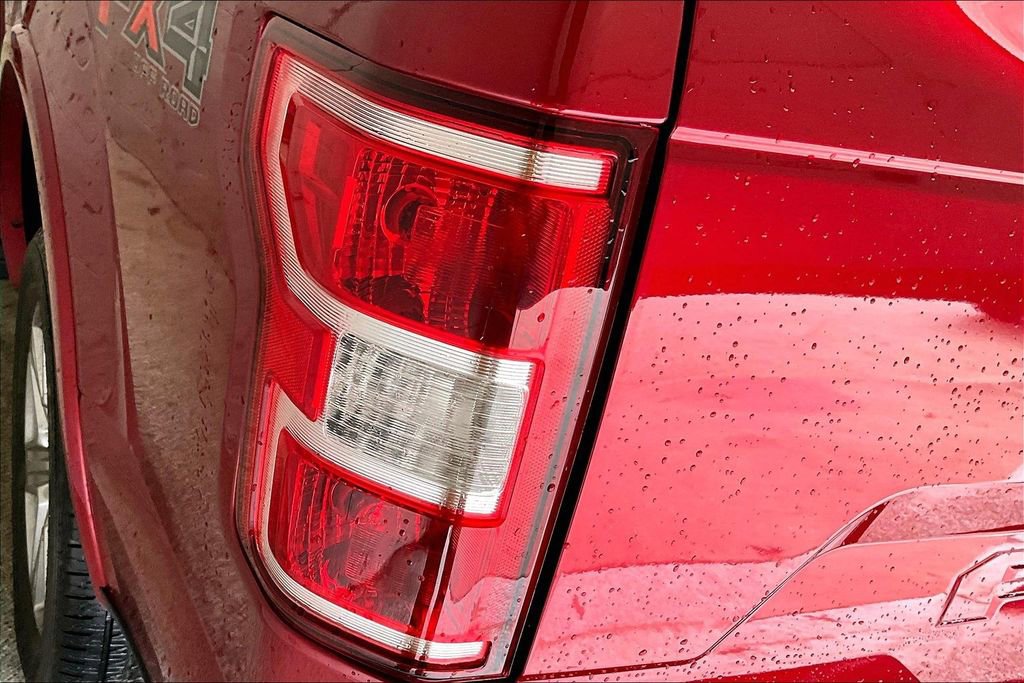 Used 2018 Ford F150 XLT w/ Equipment Group 302A Luxury image 24