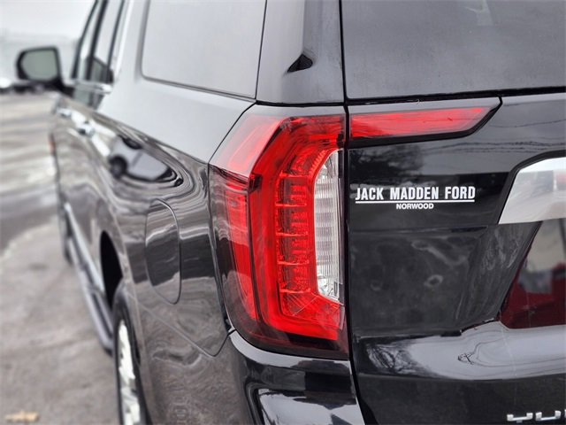 Used 2023 GMC Yukon XL Denali w/ Advanced Technology Package image 9