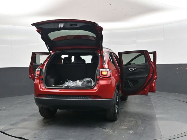New 2026 Jeep Compass Latitude image 50