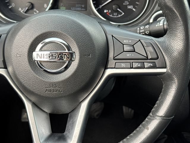 Used 2017 Nissan Rogue SL w/ SL Premium Package AWD/4WD image 16