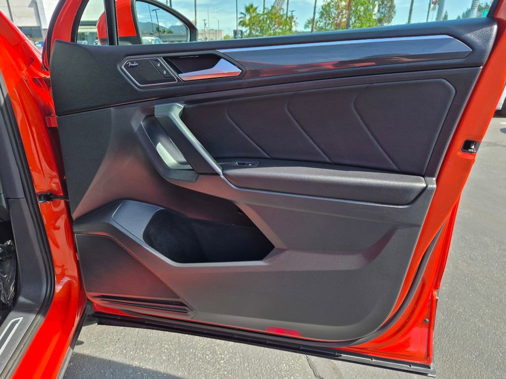 Used 2019 Volkswagen Tiguan SEL Premium w/ 3rd Row Seat Package image 41