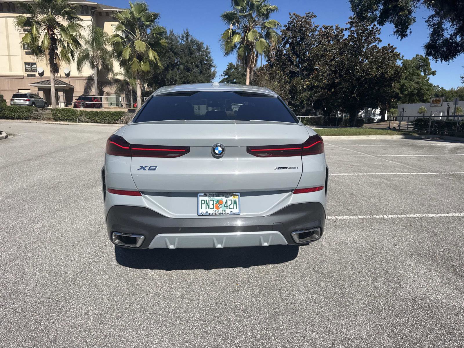 Certified 2025 BMW X6 xDrive40i image 5