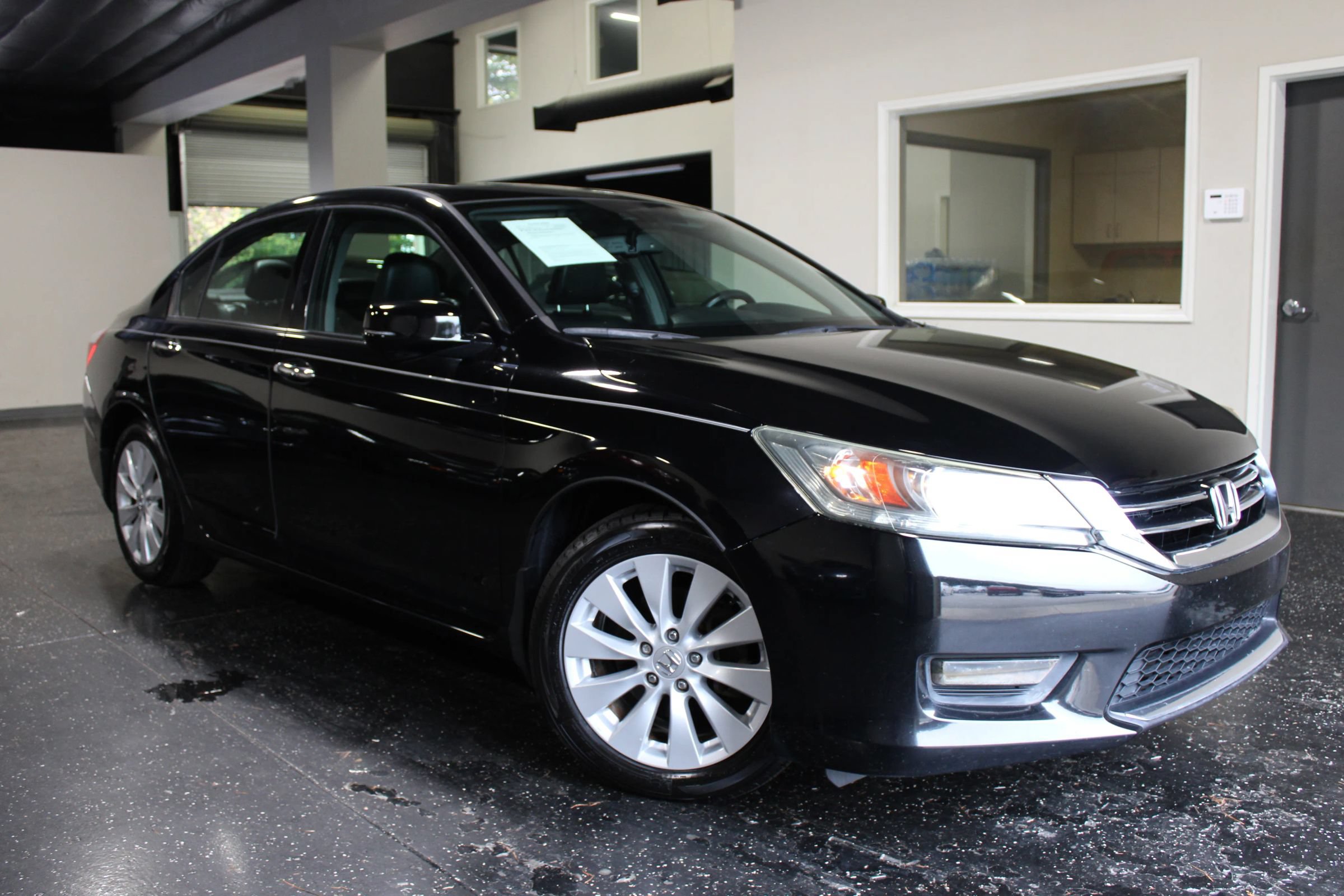 Used 2014 Honda Accord EX-L image 42