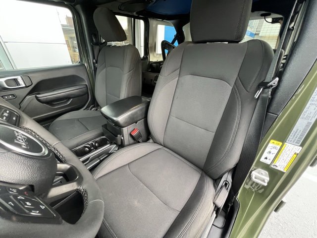 Used 2023 Jeep Wrangler Unlimited w/ Cold Weather Group image 14