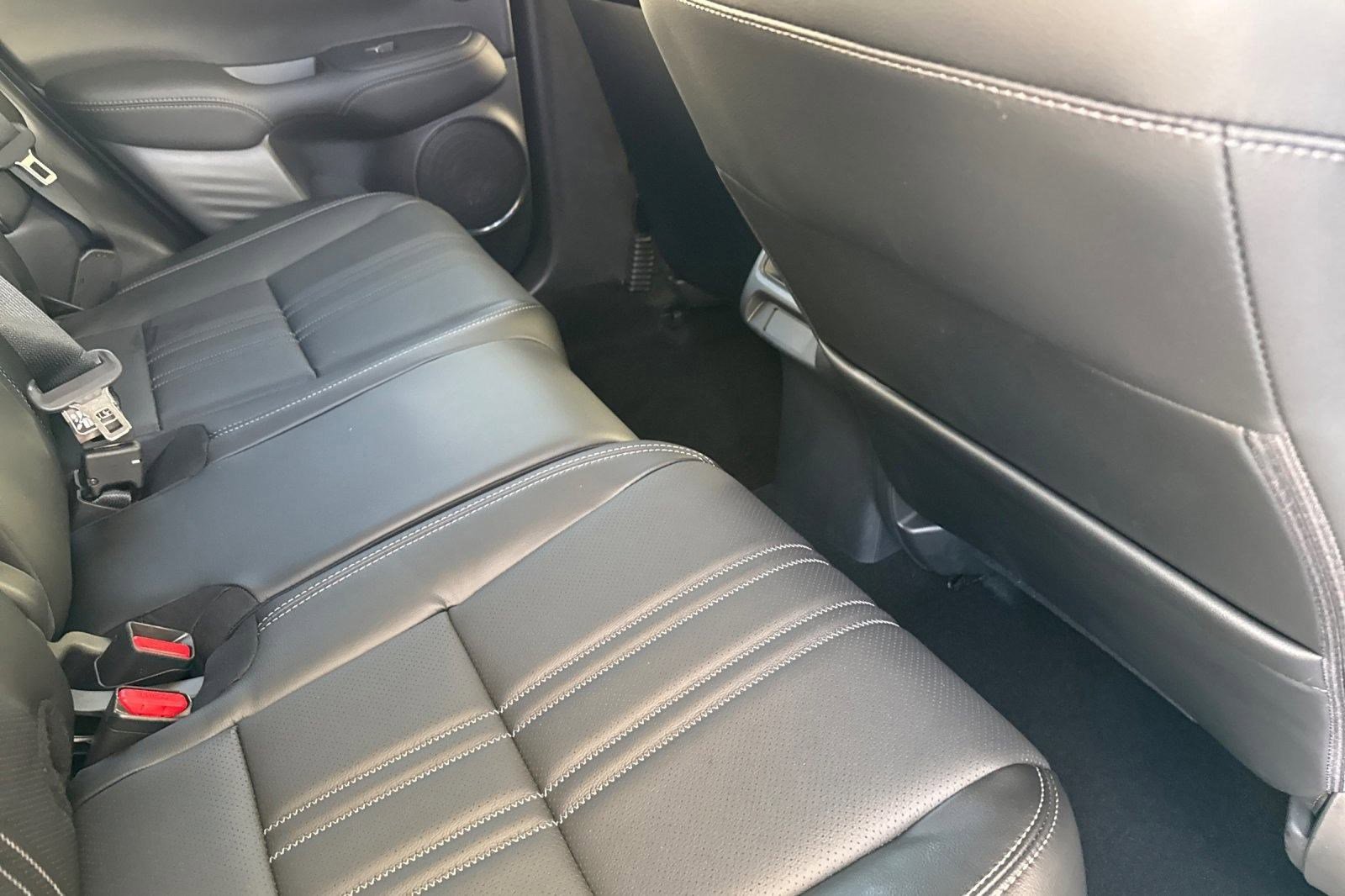 Certified 2026 Honda HR-V EX-L image 30