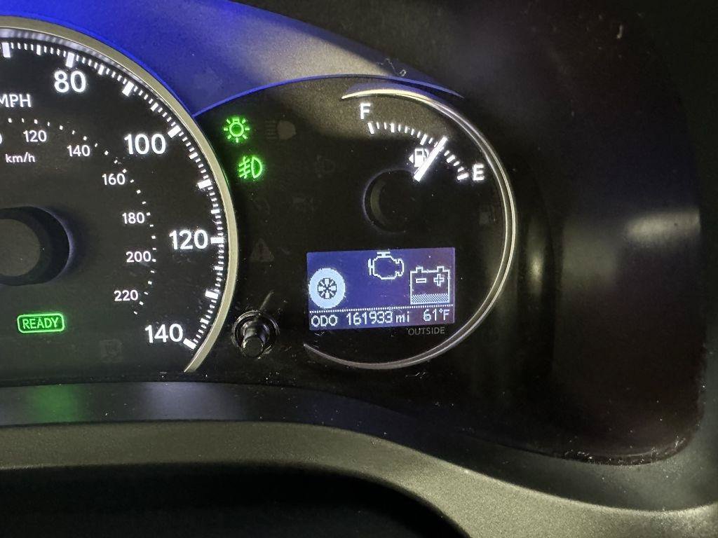 Used 2013 Lexus CT 200h FWD image 21