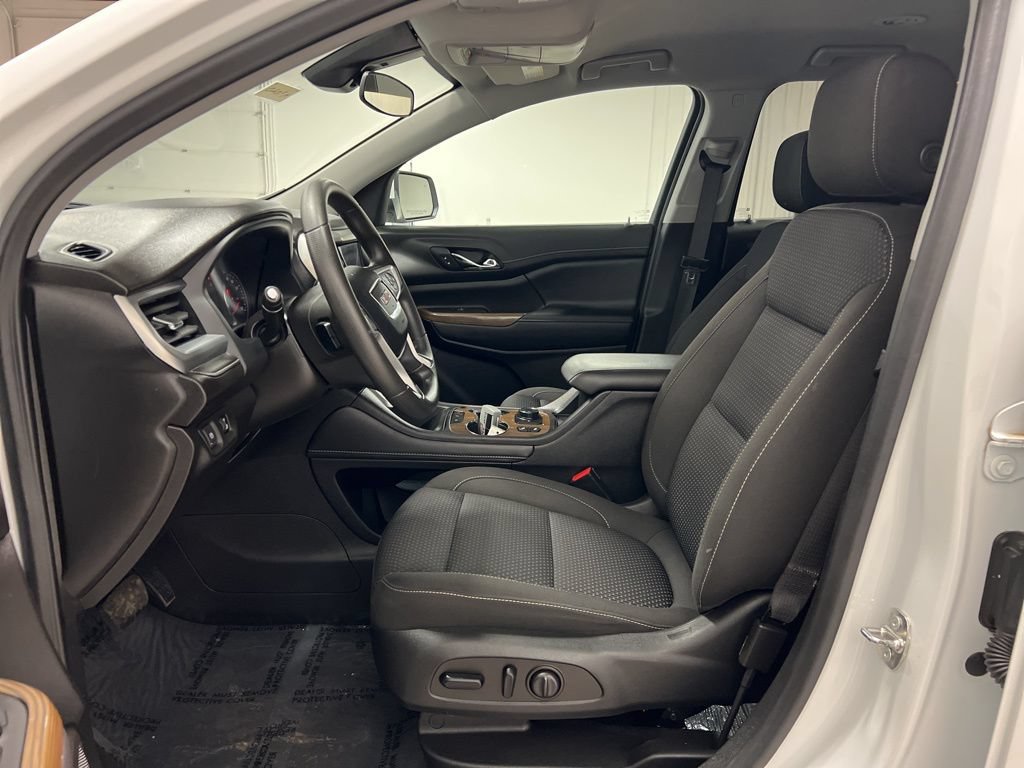 Certified 2023 GMC Acadia SLE w/ Driver Convenience Package AWD/4WD image 10