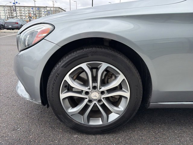 Used 2016 Mercedes-Benz C 300 4MATIC Sedan image 4