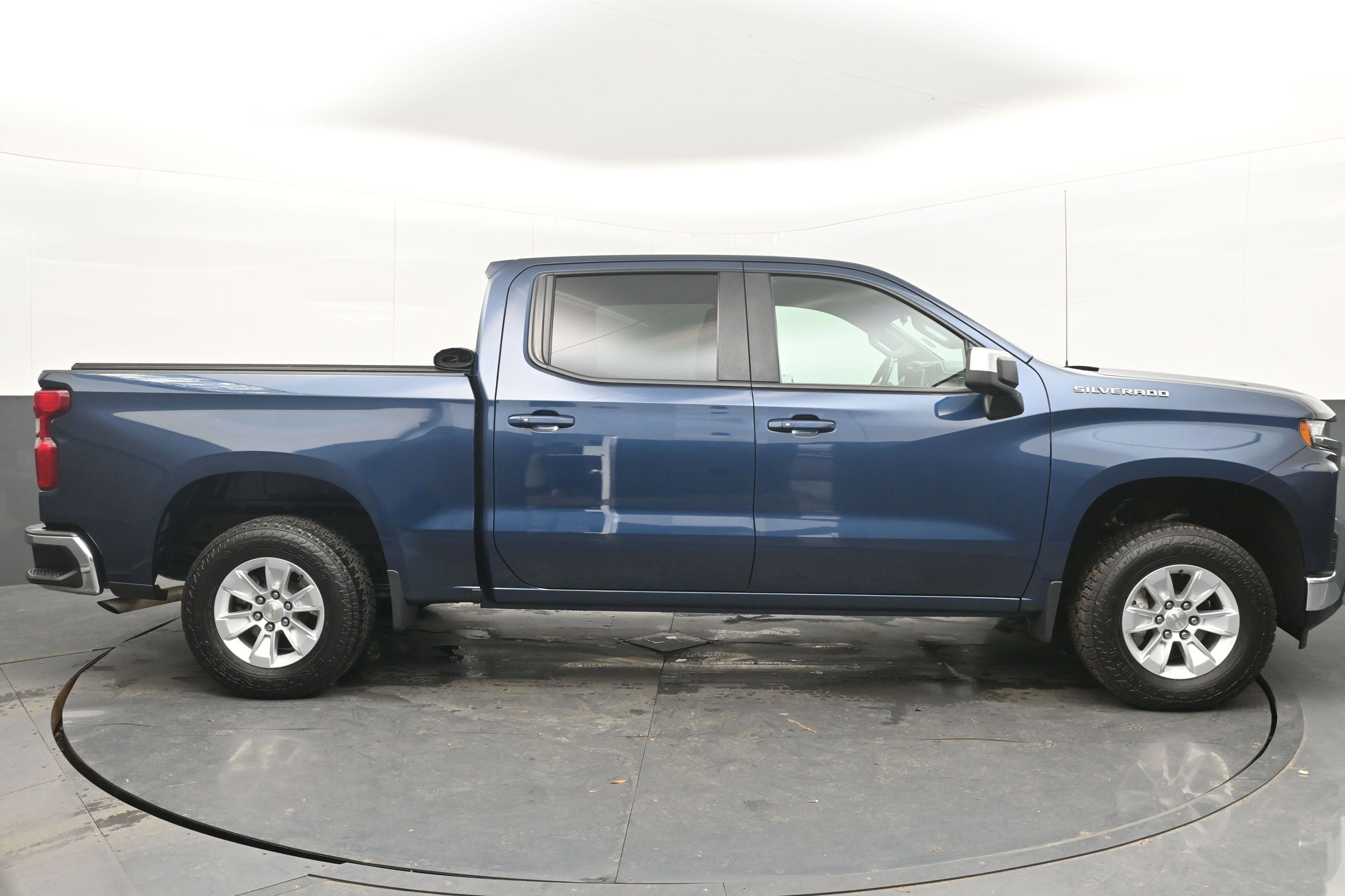 Used 2019 Chevrolet Silverado 1500 LT w/ All-Star Edition image 10