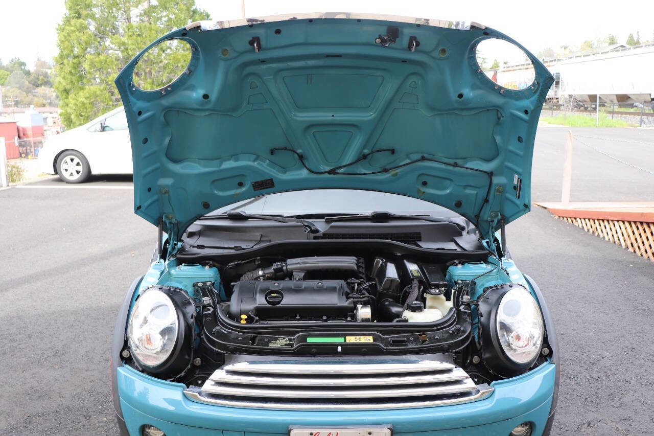 Used 2009 MINI Cooper Hardtop image 11