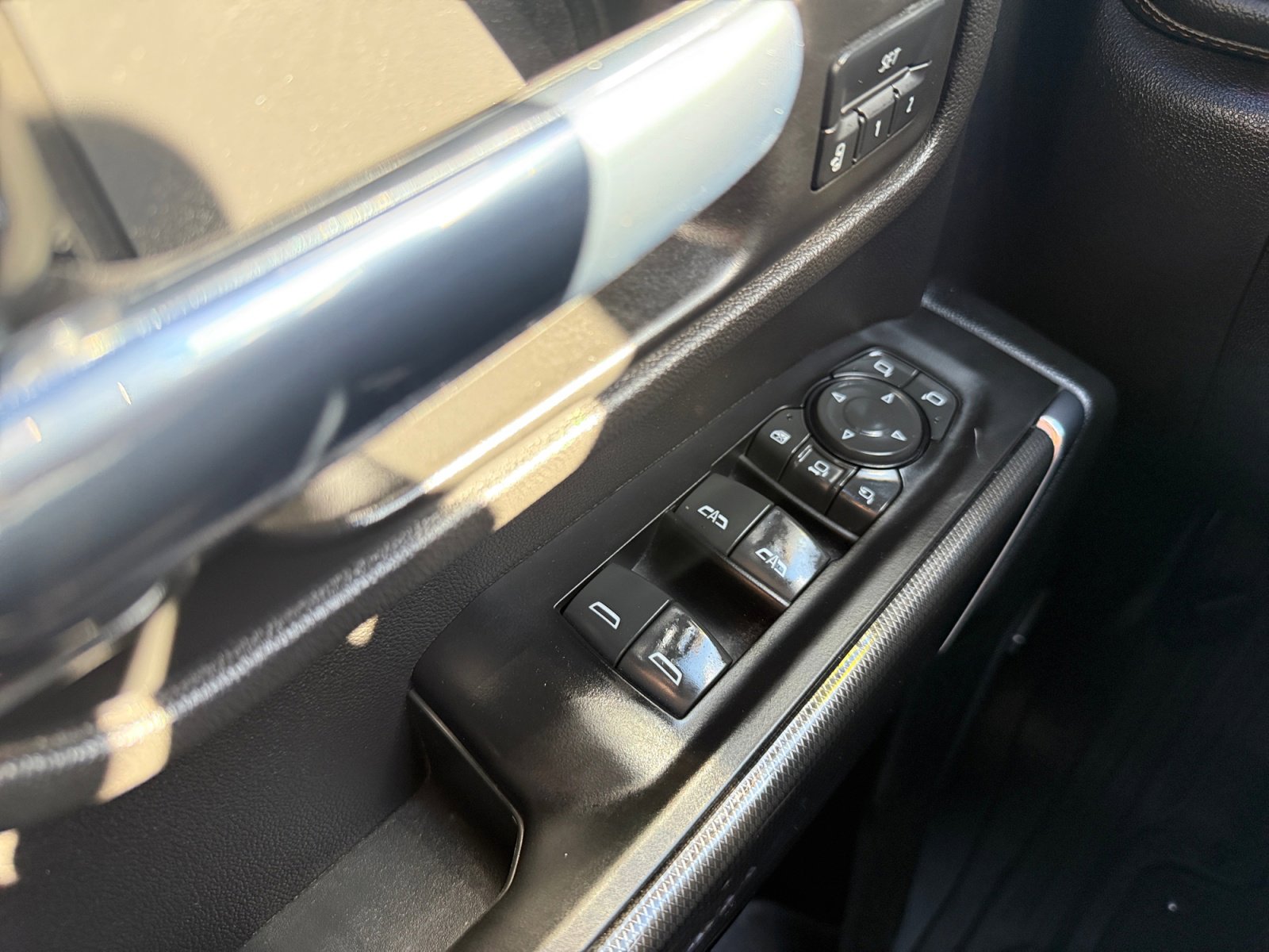 Used 2022 GMC Sierra 2500 AT4 w/ AT4 Premium Plus Package image 20