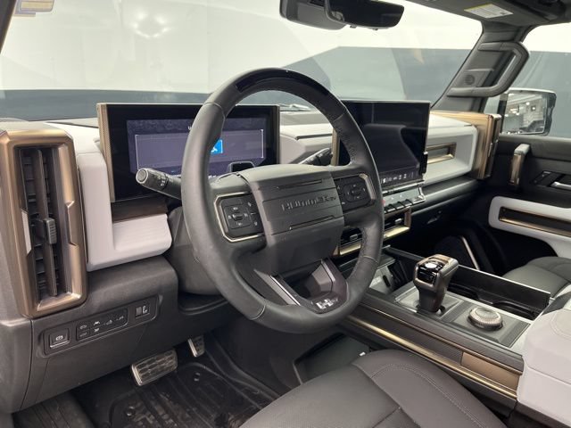 Used 2024 GMC Hummer EV 3X w/ LPO, Sport Package AWD/4WD image 11
