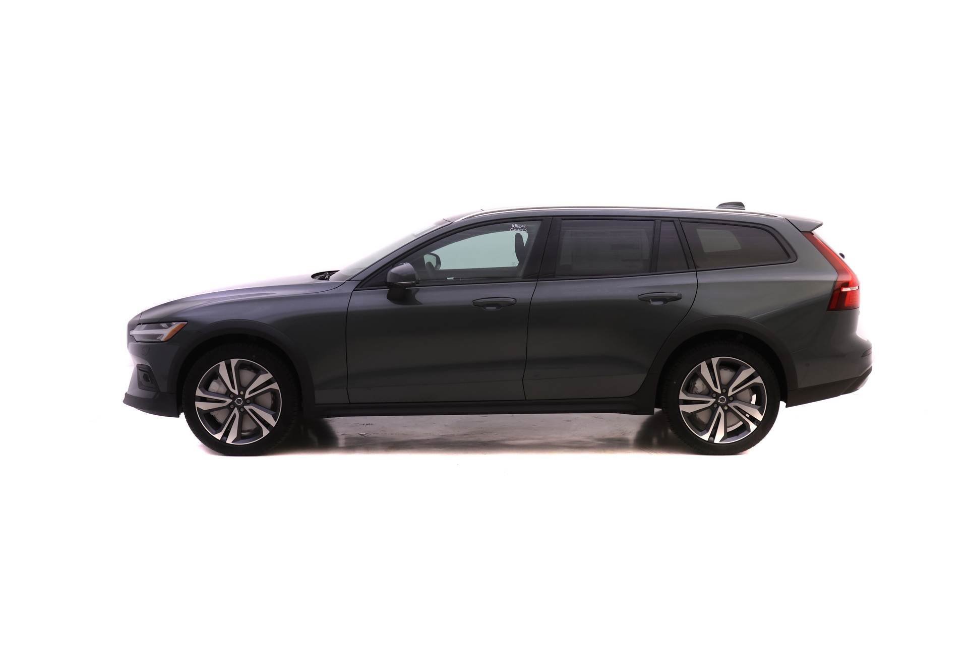New 2026 Volvo V60 B5 Cross Country Plus w/ Protection Package Premier image 3