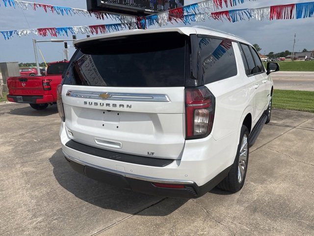 Used 2021 Chevrolet Suburban LT w/ LT Signature Package image 11