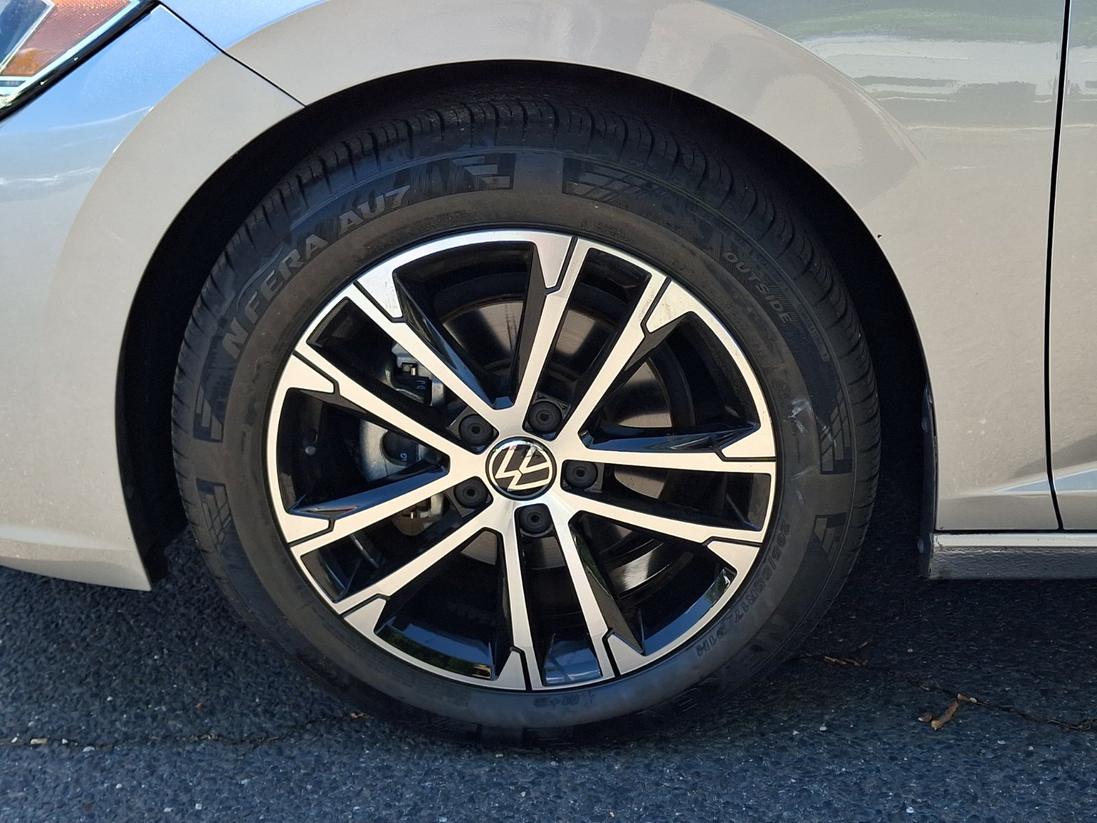Certified 2022 Volkswagen Jetta Sport FWD image 9