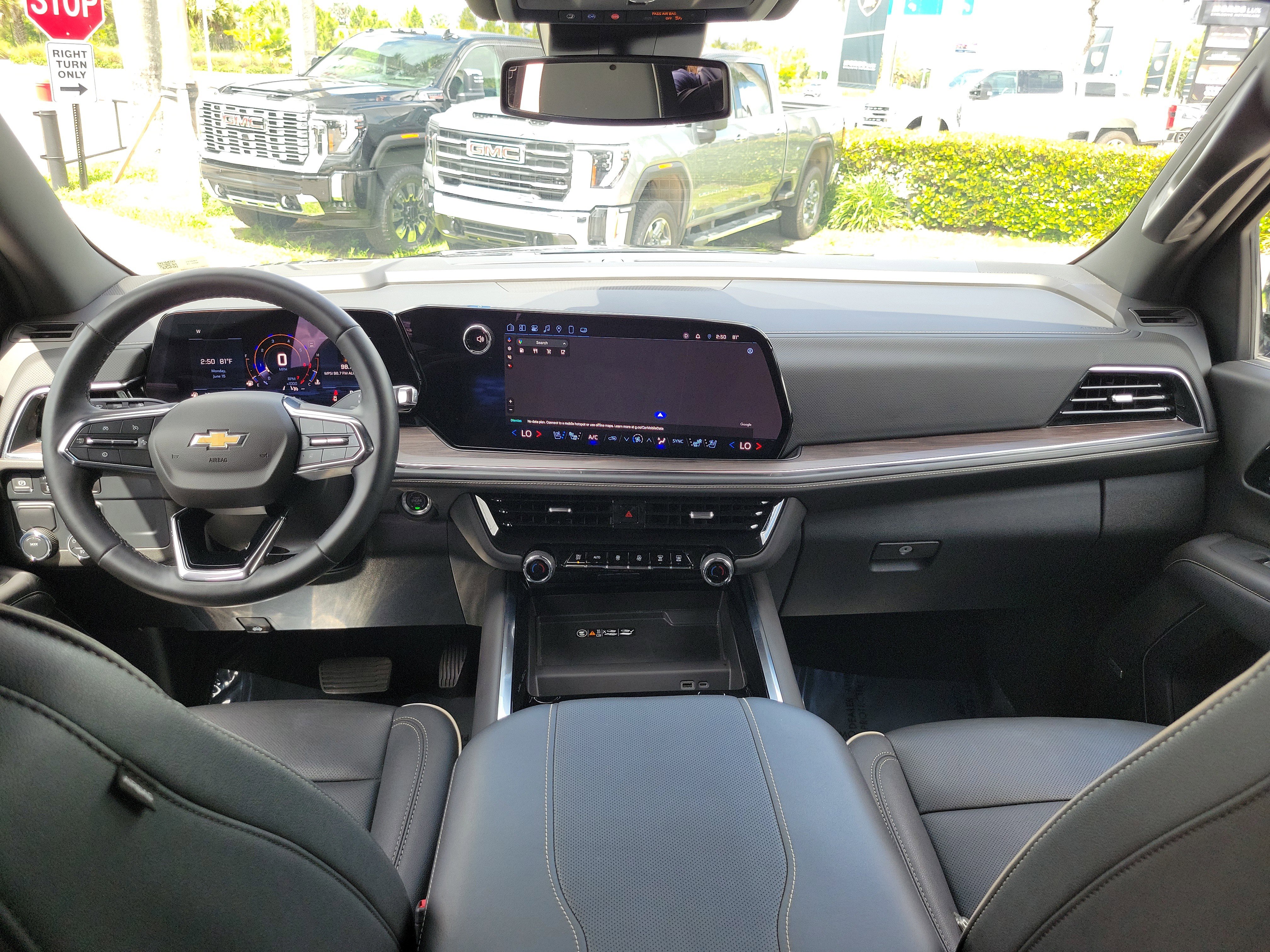 Used 2025 Chevrolet Tahoe Premier RWD image 19
