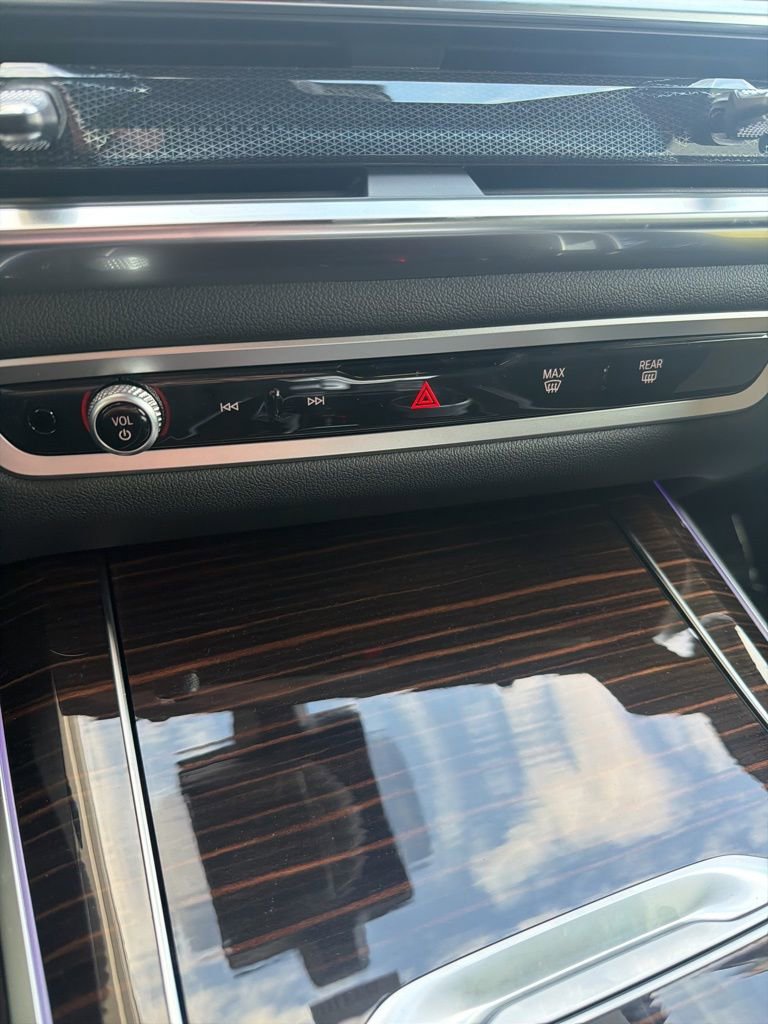 New 2026 BMW X5 xDrive40i w/ Climate Comfort Package image 36