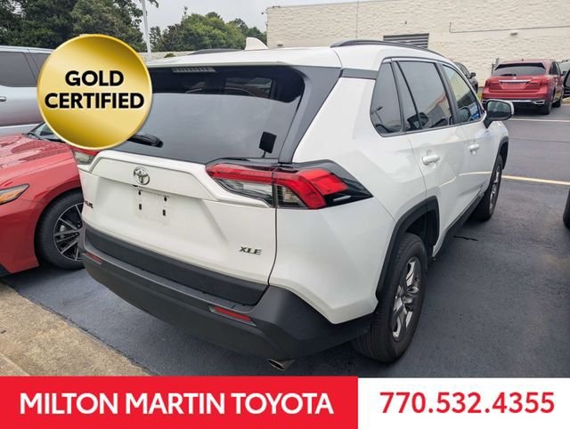 Used 2025 Toyota RAV4 XLE FWD image 3