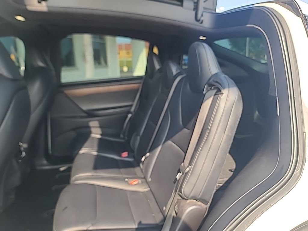 Used 2020 Tesla Model X Long Range AWD/4WD image 9