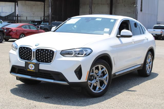 Used 2025 BMW X4 xDrive30i AWD/4WD image 10