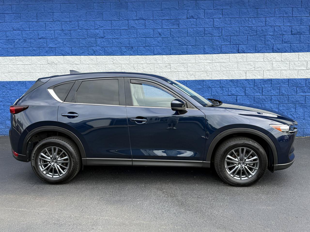 Used 2019 MAZDA CX-5 Touring AWD/4WD image 2