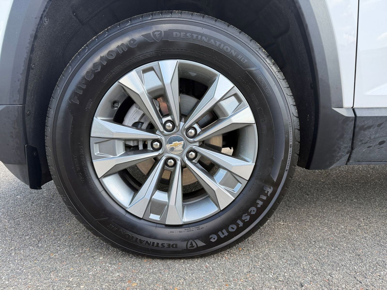 Used 2025 Chevrolet Equinox LT FWD image 30